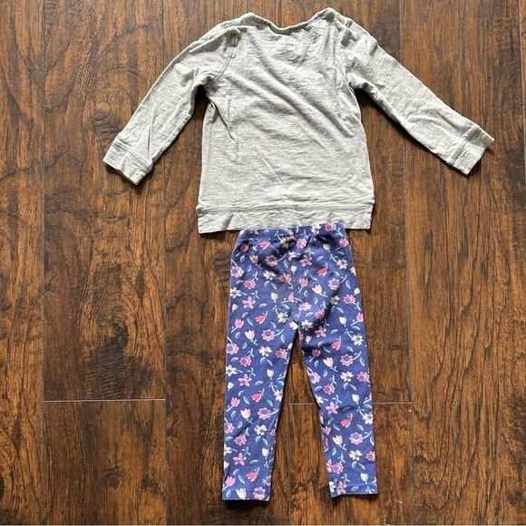 OshKosh B'Gosh Girls Long Sleeve Set Bundle - Picture 4 of 10